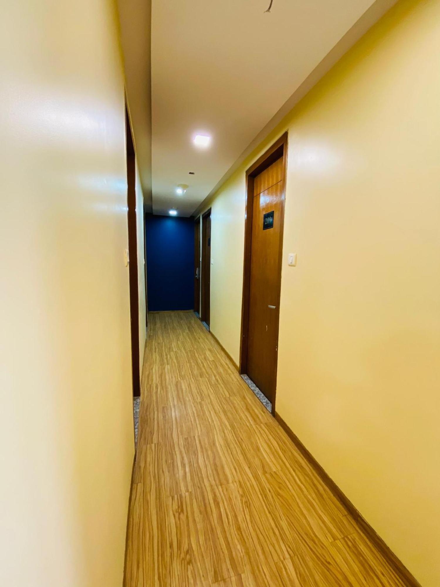 Hotel Arton Regency Near Terminal 2 Airport Bombaj Zewnętrze zdjęcie