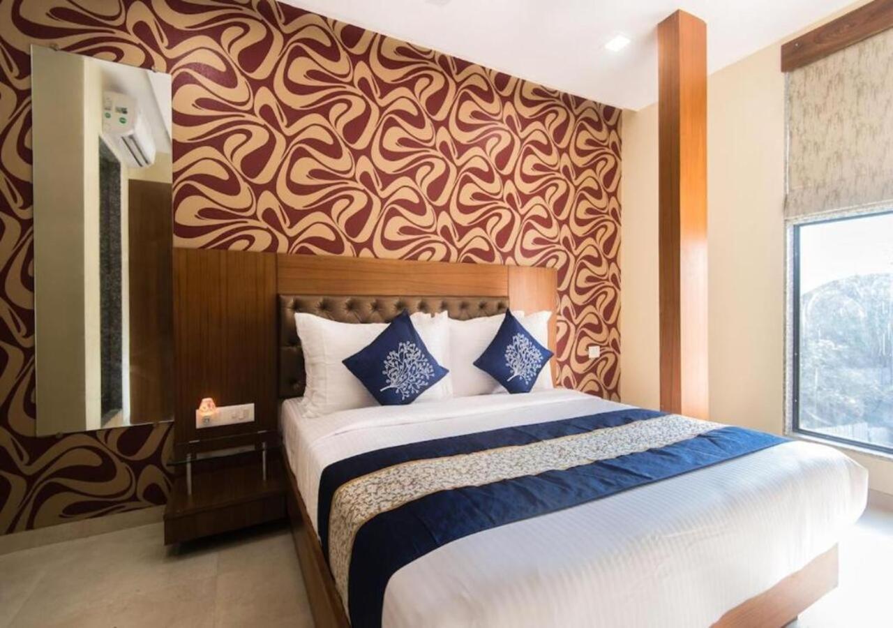 Hotel Arton Regency Near Terminal 2 Airport Bombaj Zewnętrze zdjęcie