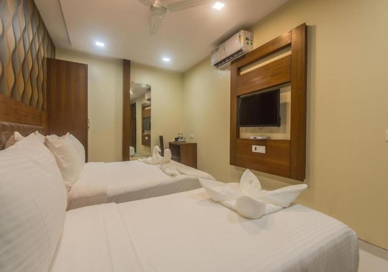 Hotel Arton Regency Near Terminal 2 Airport Bombaj Zewnętrze zdjęcie
